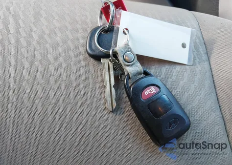 2016 Hyundai Elantra Se from USA, damaged, VIN 5NPDH4AE8GH761755